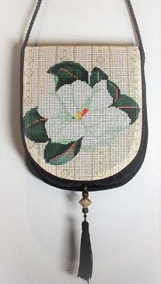 SOPA125-WHITE FLOWER PURSE FLAP by Sophia Designs