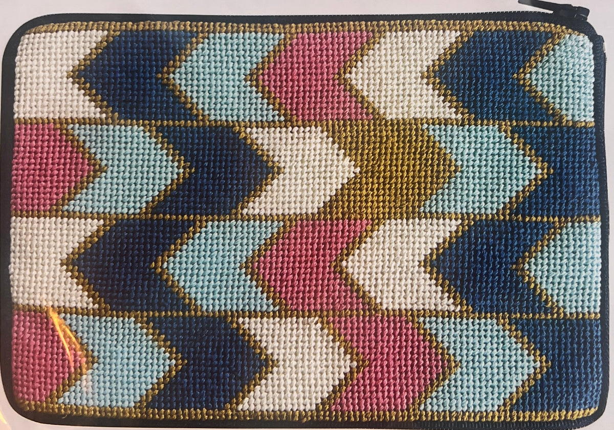 APSZ 627 Geometric Arrows Cosmetic Purse STITCH 'N ZIP KIT by Alice Peterson