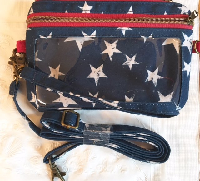CSACF29 FLAG with STARS WRISTLET by Cheryl Schaeffer