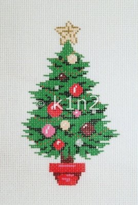 SG18523-MINI TREE CHRISTMAS by Sandra Gilmore